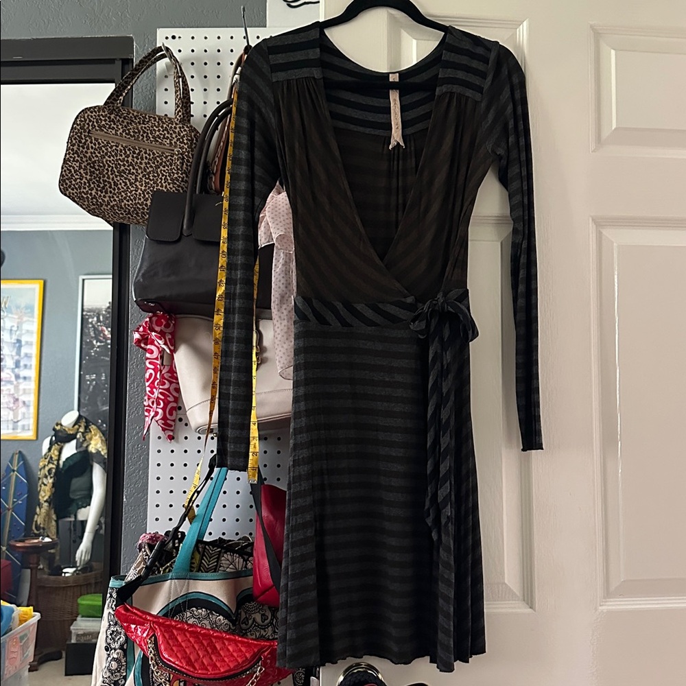 Vintage Bailey’s 44 Striped Faux Wrap Dress • Size S